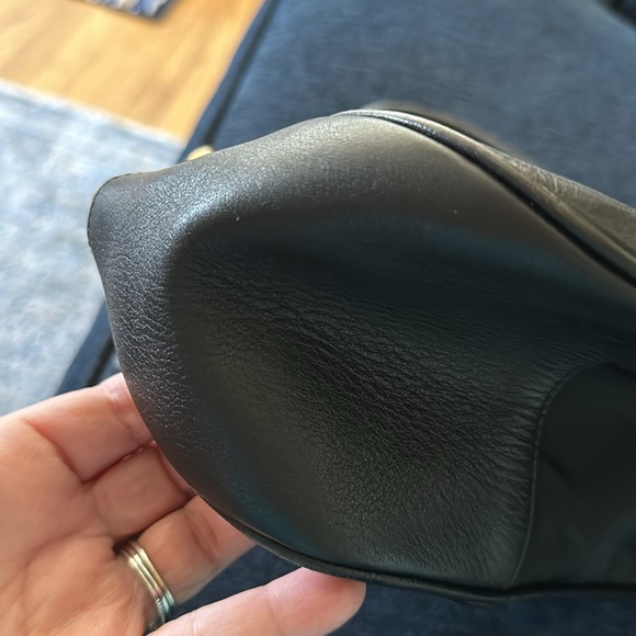 💯Authentic Prada Tote - Picture 5 of 17